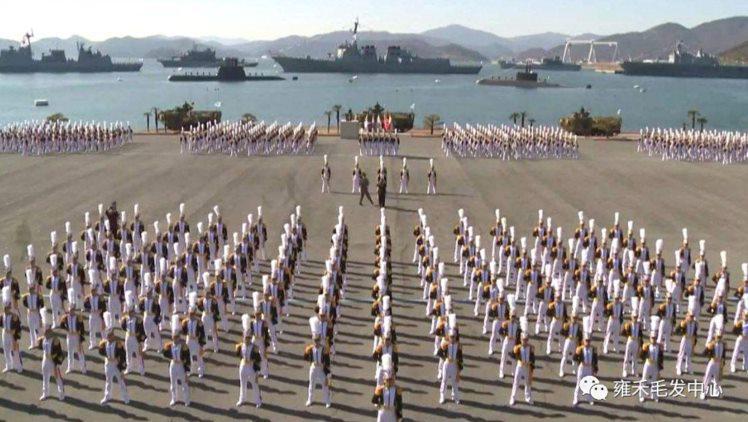 这个学校规定：不录用脱发人！不录用脱发人！