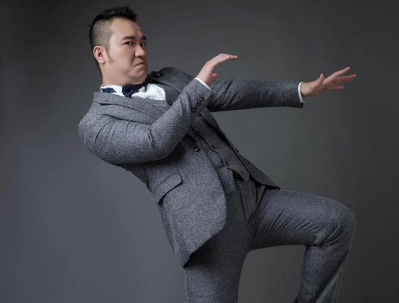 明星也植发！脱发10年FM930明星主持惨变帽子控