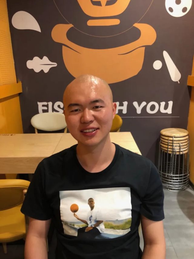 街上很多朋友在纠结要不要植发，谈谈个人植发的感受