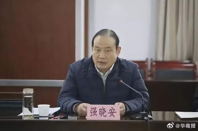 植发都不舍得自己掏钱！获刑的落马正厅：曾收藏省委原书记签名的网球