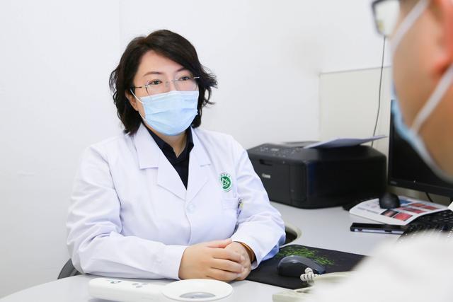 烟台毓璜顶医院皮肤科曲燕：健康与美丽同行，还求美者璀璨人生